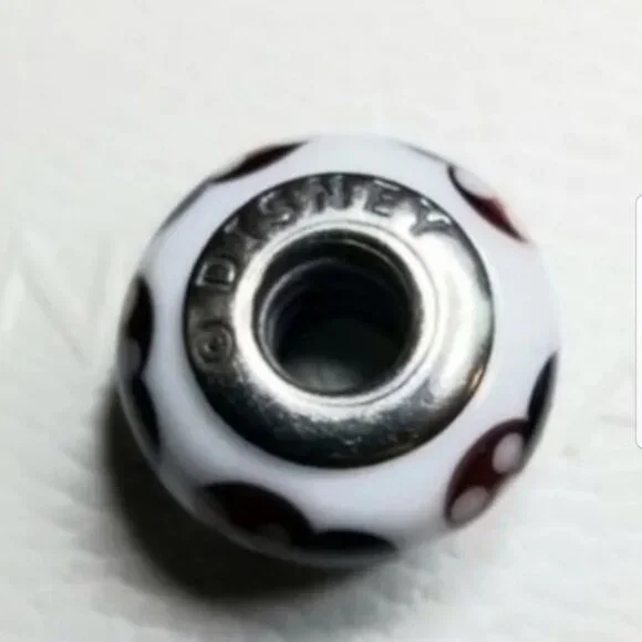 Retired Disney pandora Mureno glass bead charm. - Picture 5 of 7